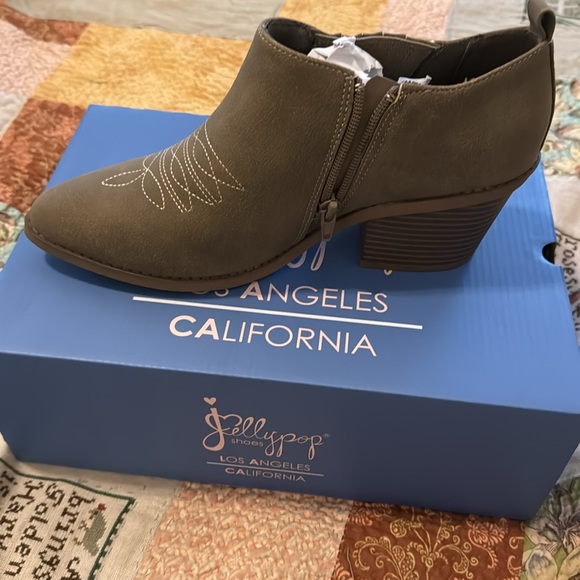 NIB jellypop Nethera ankle boot size 8.5m - Picture 2 of 4